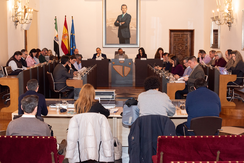 La Diputación de Cáceres aprueba en pleno 250 mil euros para la segunda fase de la instalación de hidrantes en municipios de la provincia