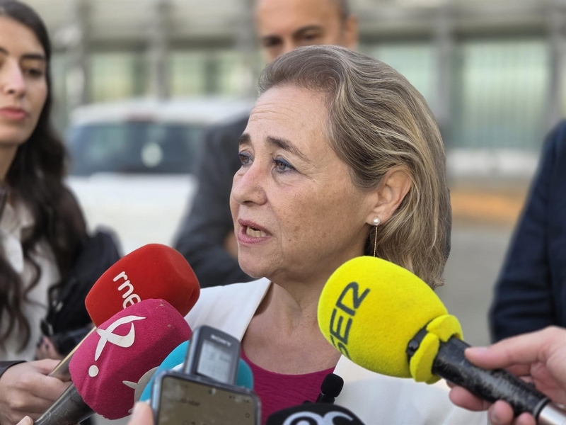 La Junta incluirá 23 millones en el presupuesto de 2026 para respaldar su oferta de 80 euros al mes a los docentes