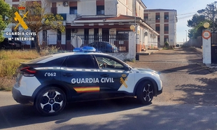 Detienen a un vecino de Higuera de Vargas que disparó e hirió con una pistola a otro vecino del municipio