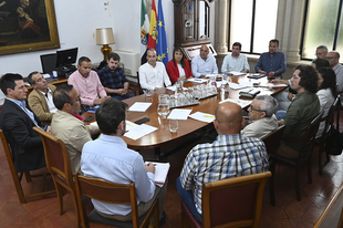 Diputación de Cáceres aprobará una partida presupuestaria directa para ayudar al mantenimiento administrativo y de estructura de las mancomunidades
