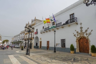 La Junta adjudica de forma definitiva la concesión de una emisora de FM municipal al Ayuntamiento de Olivenza