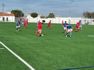 Finalizan las obras de acondicionamiento del campo de fútbol de césped artificial de La Haba