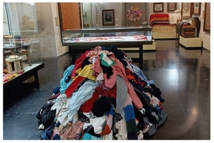 El Museo Etnográfico Pérez-Enciso de Plasencia abre sus salas a la mirada crítica y poética de la artista visual extremeña Carmen Palop