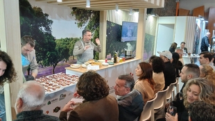 Diputación de Cáceres promociona los productos DOP e IGP de la provincia en el Salón de H&T de Málaga