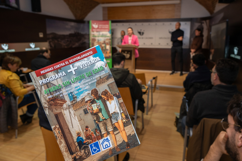 Color e Historia de Virgina Rivas en el Museo Textil Pérez Enciso de la Diputación de Cáceres