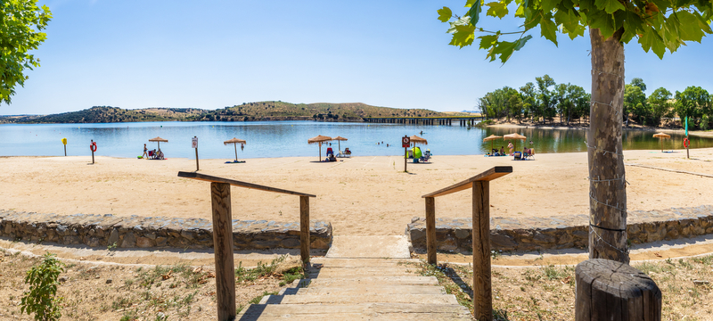 Extremadura encabeza por quinto año el listado nacional de playas continentales con 'Bandera Azul', con un total de ocho