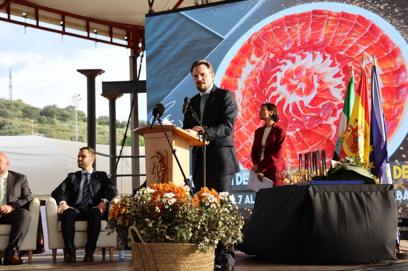 Abel Bautista reivindica en Jerez de los Caballeros la defensa del ibérico extremeño como 'motor económico, identidad y orgullo para Extremadura'