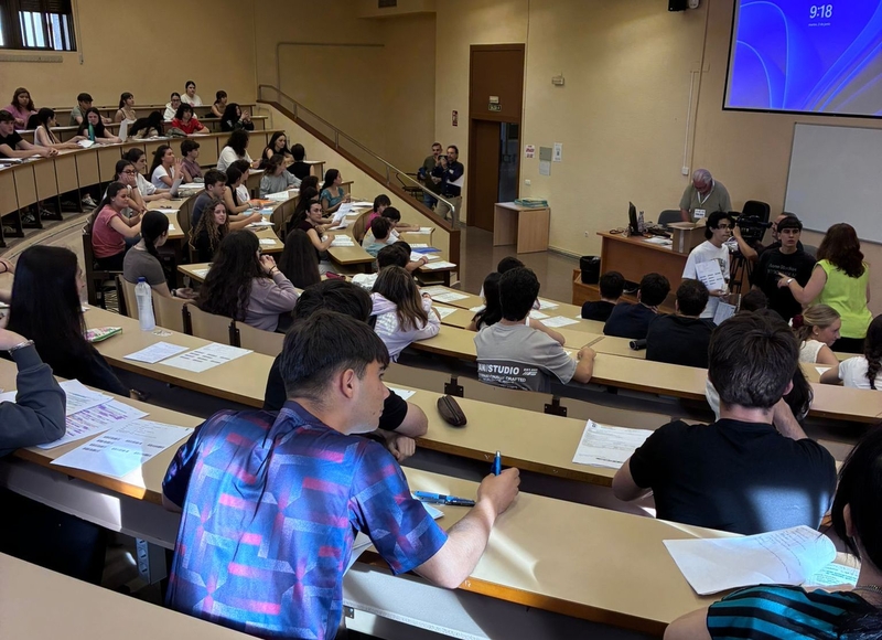La Junta concede una ayuda de 2.500 euros a 147 estudiantes universitarios para gastos de residencia