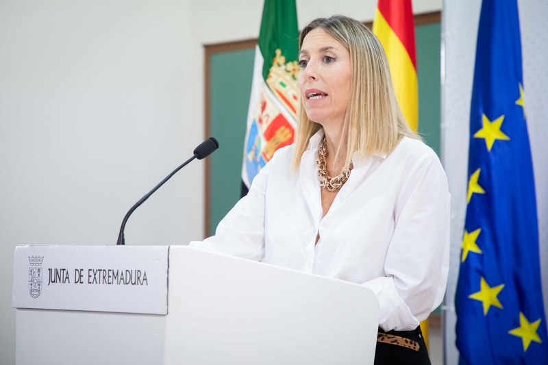 La Junta refuerza la conciliación con ayudas de hasta 200 euros al mes por menor e incentivos al trabajo